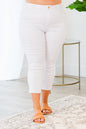 1822 Denim: Carolina Lily Capris, White